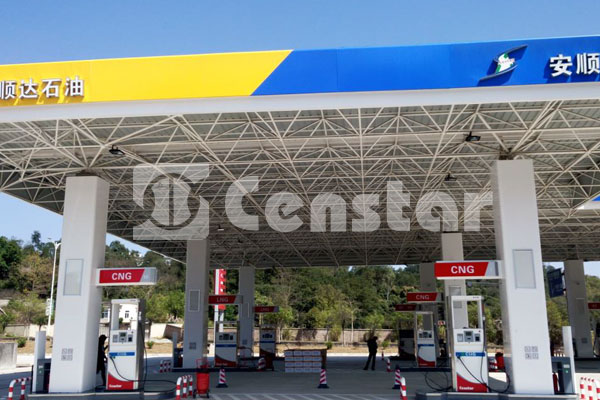 Combined station of CNG and oil filling station in Guangzhou of China